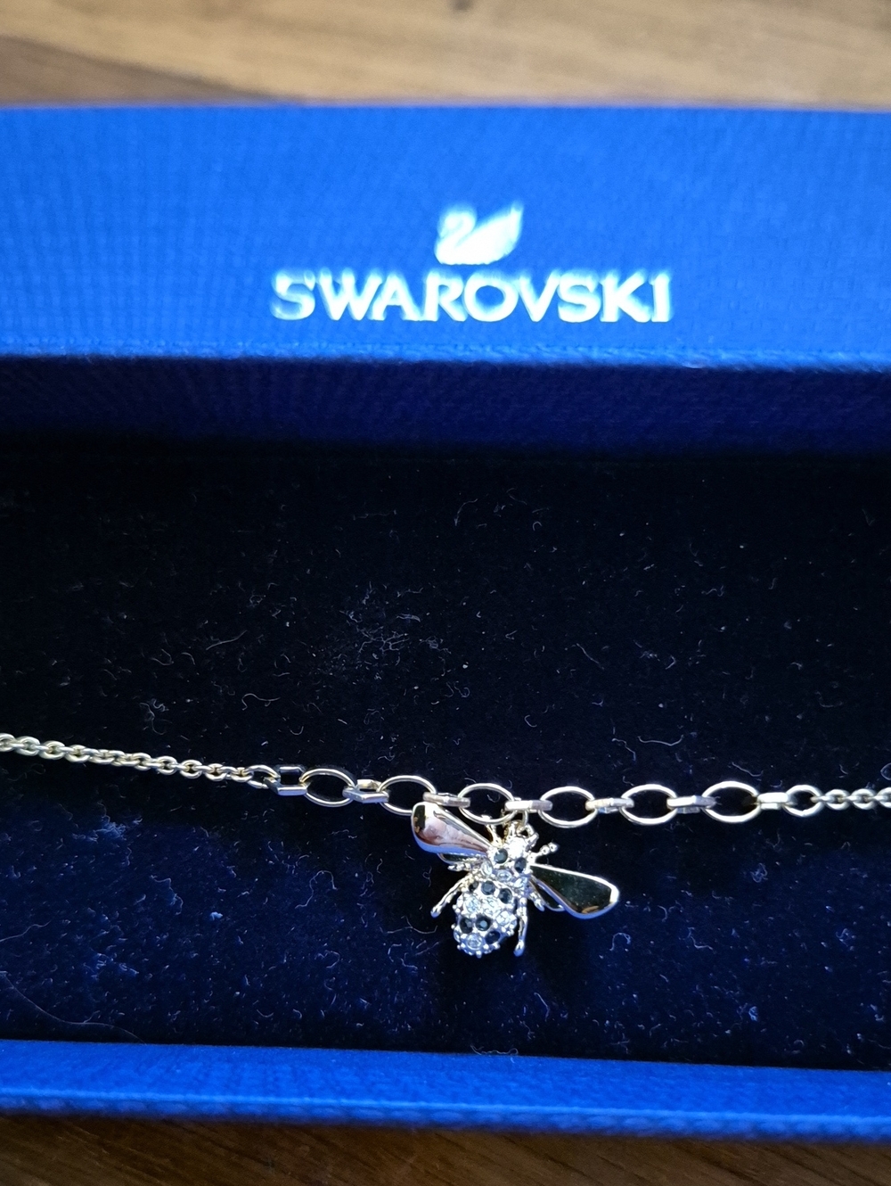 New Swarovski Remix Collection Gold Bee Charm Bracelet with Crystal Accent